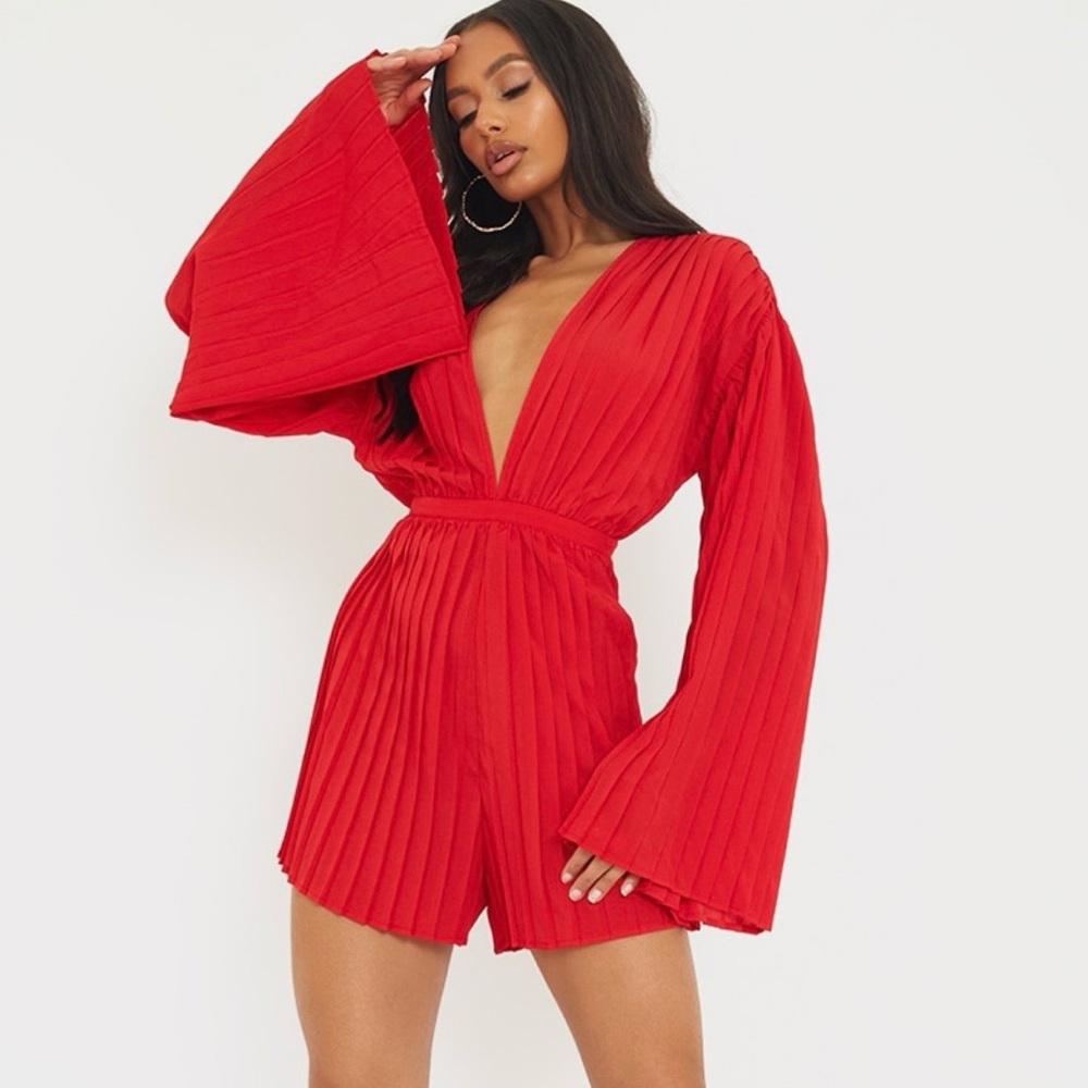 PrettyLittleThing Vibrant Red Pleated Romper